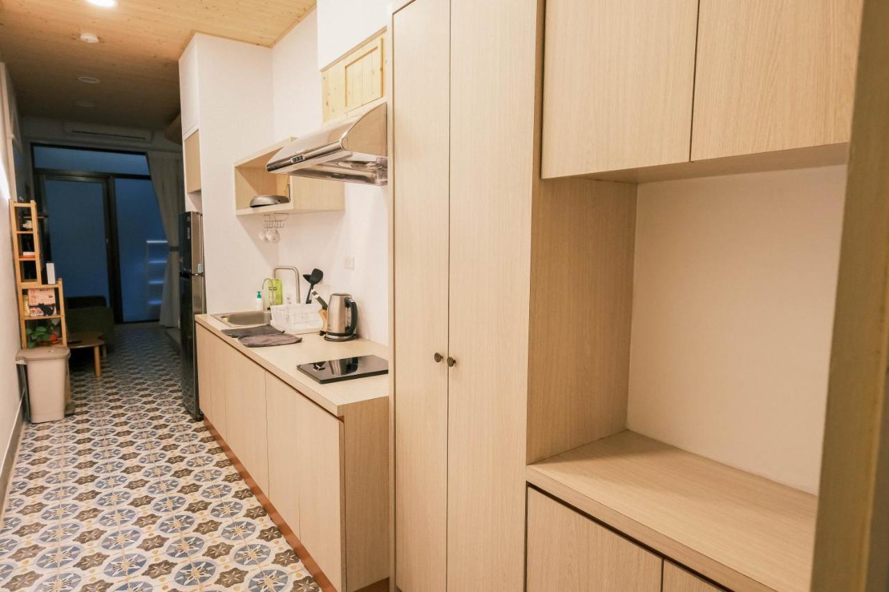 South Gate Home Stay ไถหนาน ภายนอก รูปภาพ